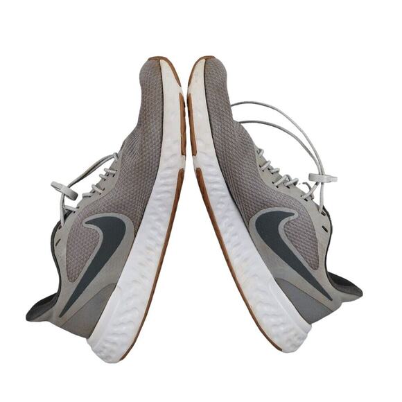 Nike Shoes Men 8.5 Athletic Sneaker Revolution Running Trainer Active Sport Grey - Picture 8 of 13